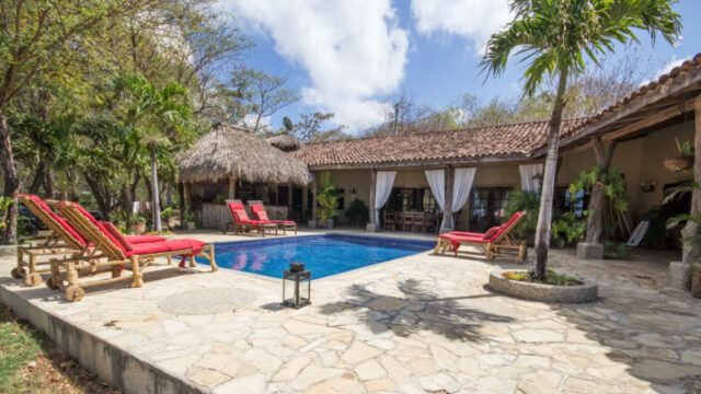 La Veranera Budget Double Room – Cozy accommodation steps from the beach in Playa El Coco, Nicaragua