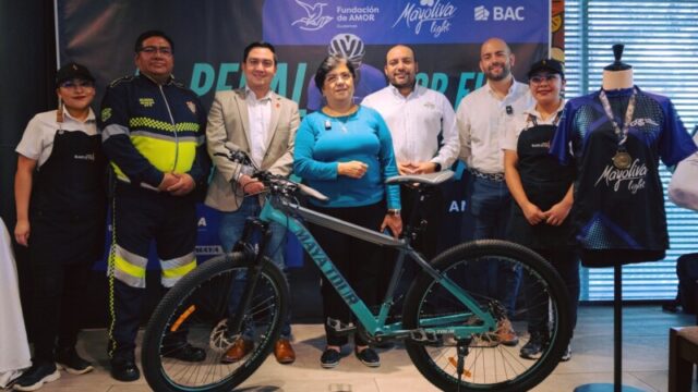 BAC Credomatic ATM machine on Avenida El Albinal, San Juan del Sur