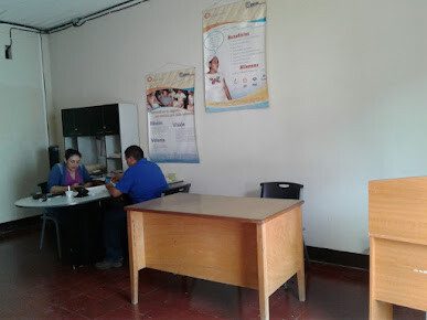 Asodenic advisor meeting local farmers in Rivas microfinance session