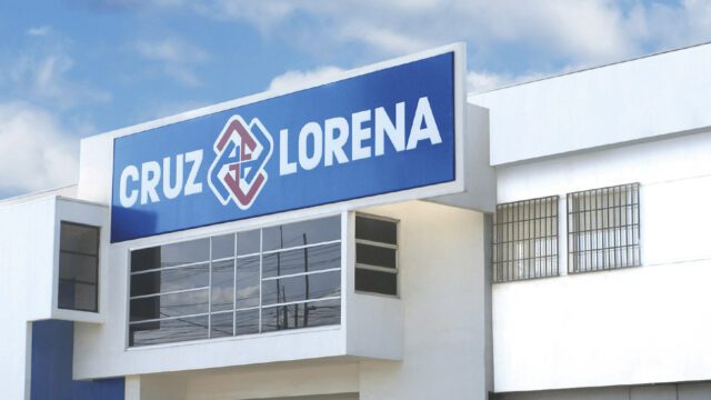 Display of beds and mattresses at Cruz Lorena, Rivas