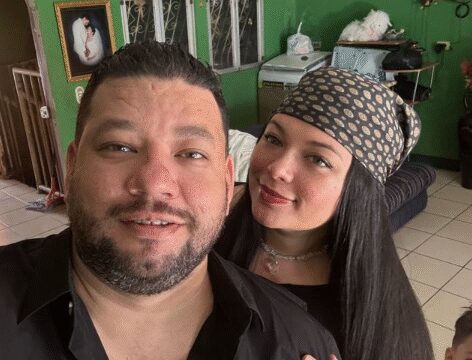 Elias also appears to maintain a presence under “Electricidad y Reparaciones de Celulares Elías” which claims to do phone repairs 24 hours a day.